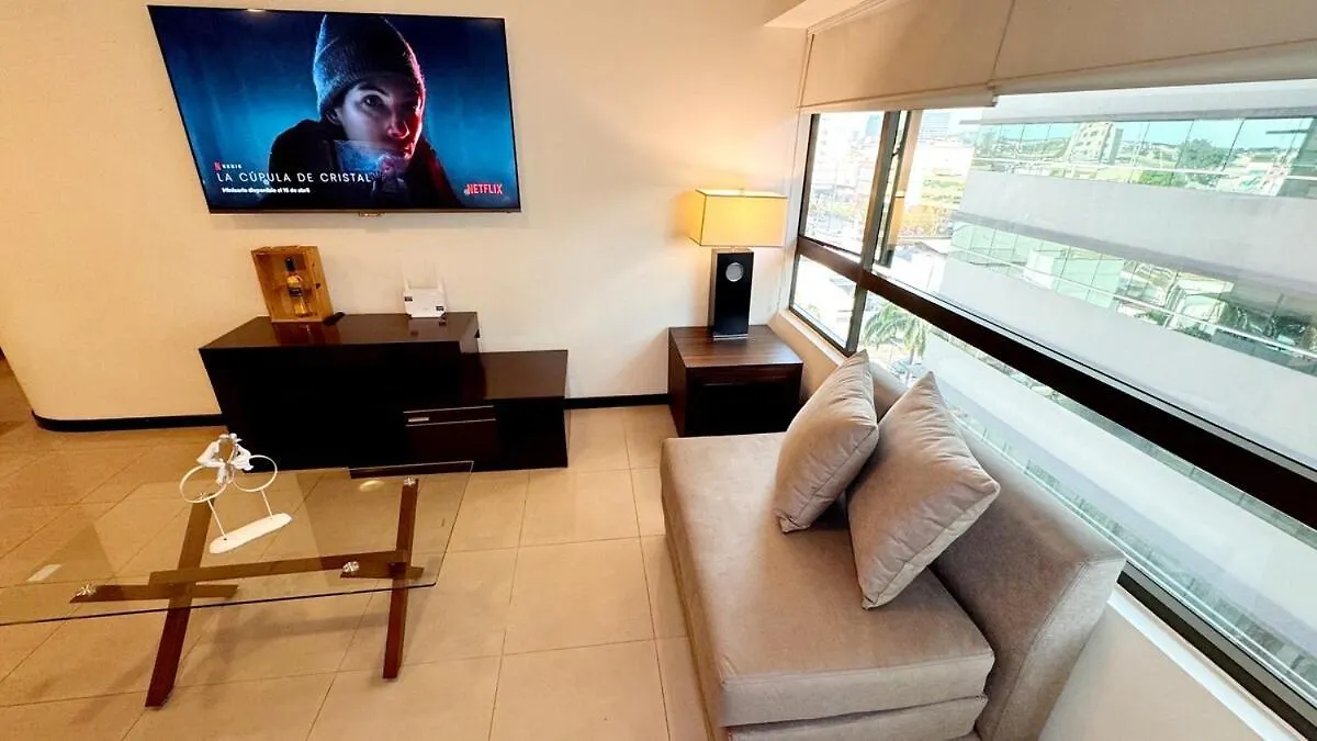 Ecuabook Family Apartment Airport 504 Guayaquil 0*,  Ecuador