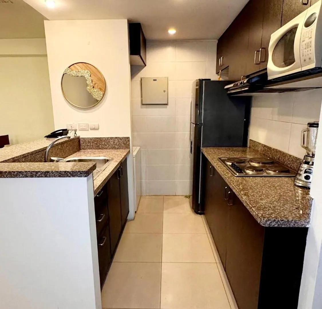 Ecuabook Family Apartment Airport 504 Guayaquil 0*,